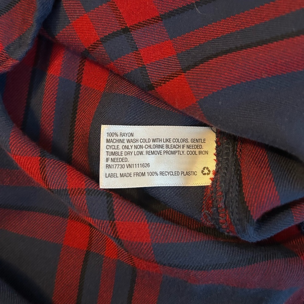 Isabel Maternity Women's Long Sleeve Button Down Shirt Plaid Sz Med Red & Blue - Picture 5 of 11